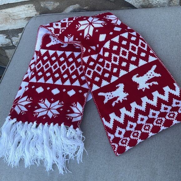 Red & White reindeer snowflake scarf - Picture 2 of 6